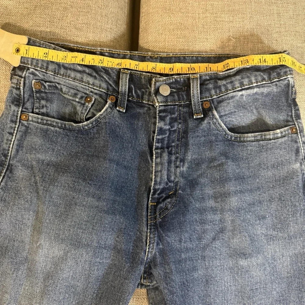 Levi's 505 Men's 32x32 Straight Leg Jeans Medium Wash Classic‎ Fit